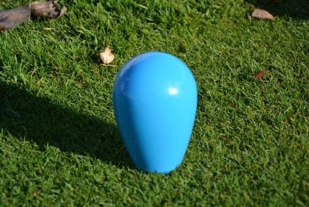 blue pear shape plastic golf tee marker