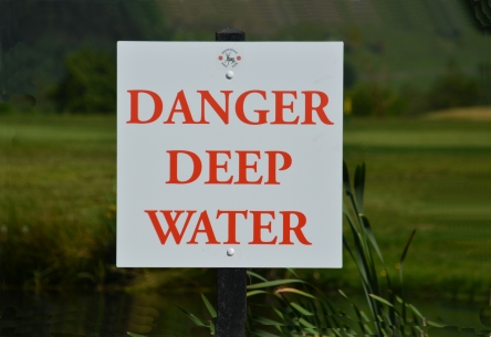 golf course danger sign