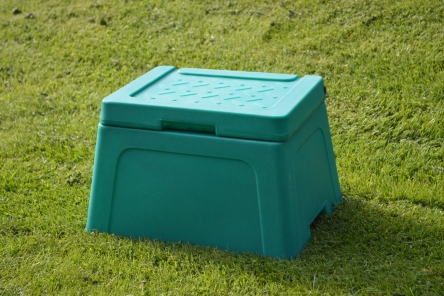 plain plastic divot mix box no message