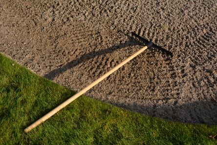 sand rake for golf course