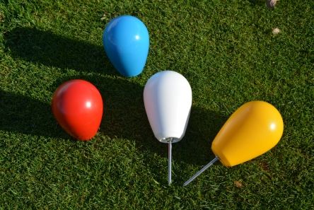 spiked pear shaped golf tee marker